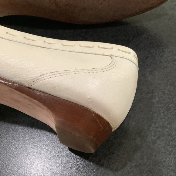 Cole Haan Pebbled Leather Mini Heel Moccasins Bow Grommet Contrast Stitch Bone - Picture 13 of 13